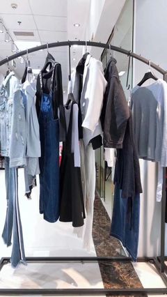 揭秘品牌折扣女裝批發(fā) 助力實(shí)體店高利潤(rùn)的穩(wěn)定貨源